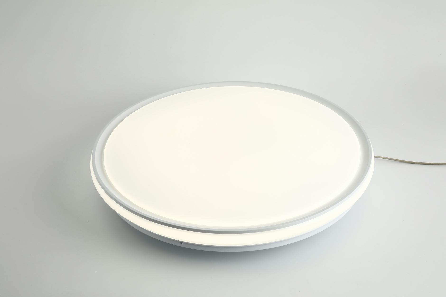 Okrągła sufitowa lampa LED o minimalistycznym designie